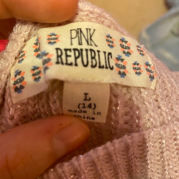 Pink Sweater! - Picture 2 of 2